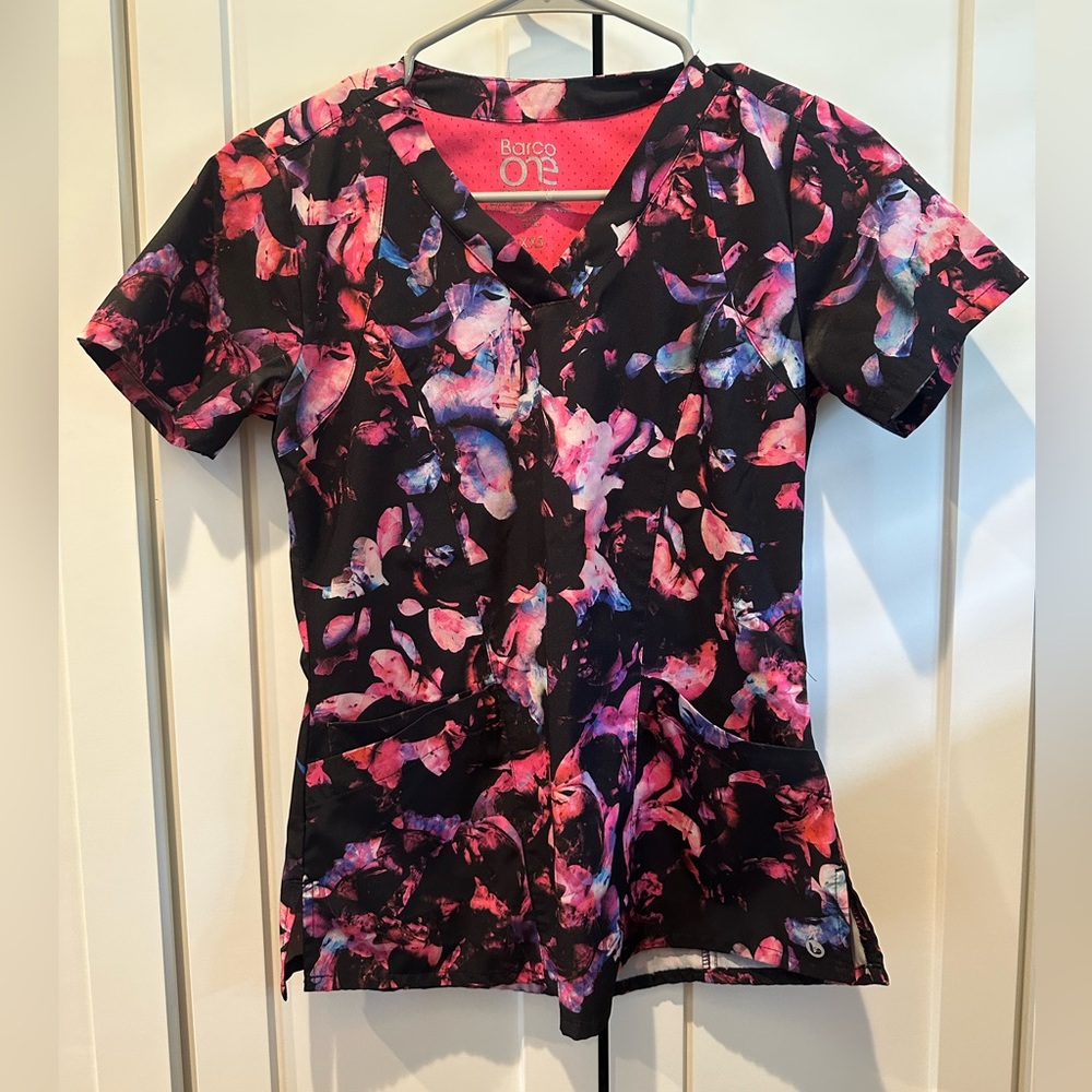 Scrub Top